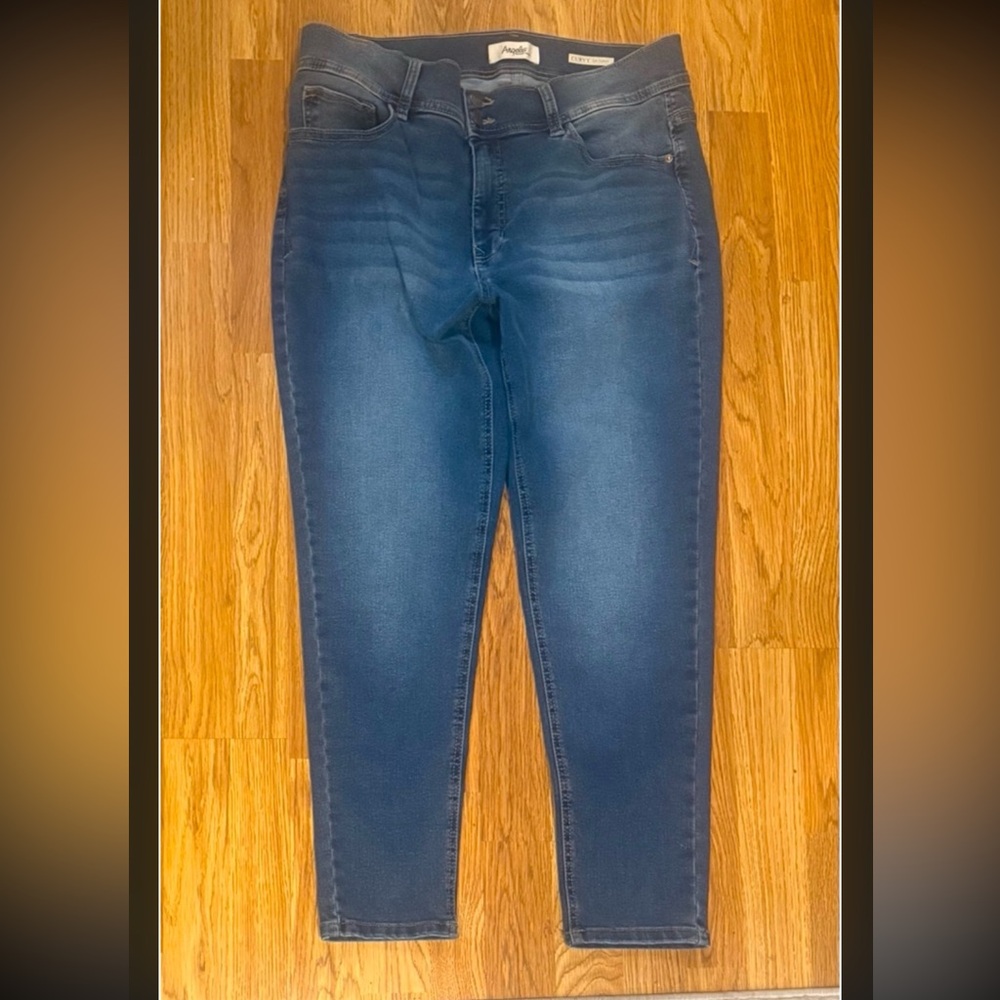 ANGELS Forever Young Blue Denim Curvy Skinny Jeans Size 16